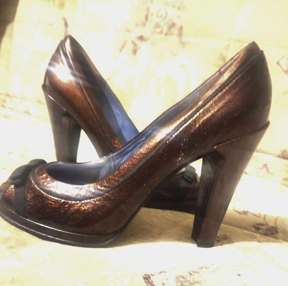 VTG Marc by Marc Jacobs Metallic Bronze Peep Toe Bow Platform Pumps Italy 7.5